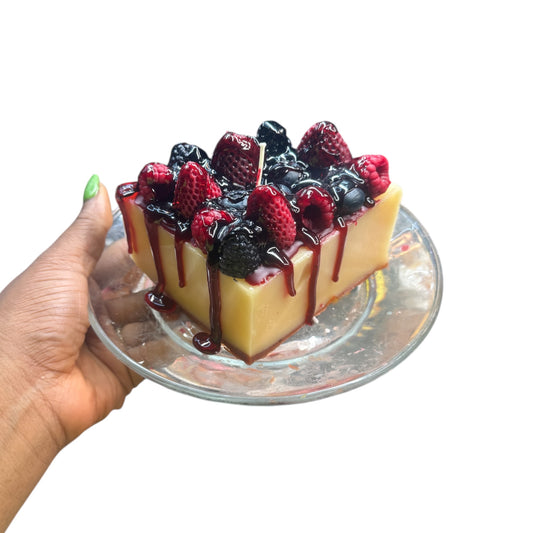 WILDBERRY CHEESECAKE CANDLE