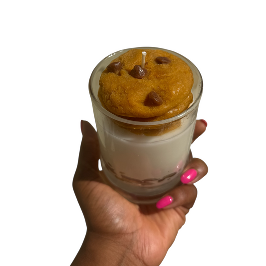 CHOCOLATE CHIP COOKIE CANDLE