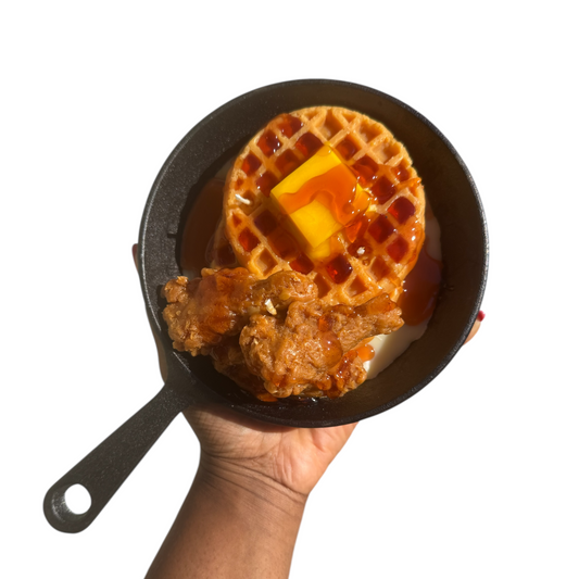 CHICKEN & WAFFLE SKILLET CANDLE