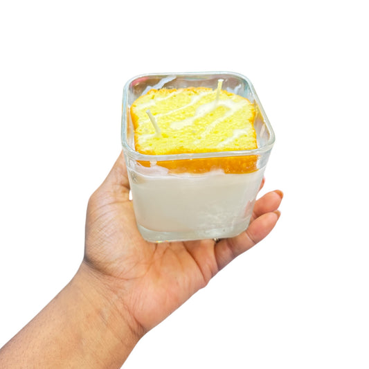 (WICK) LEMON POUNDCAKE CANDLE