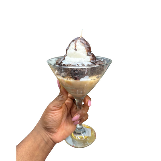 FUDGE BROWNIE WITH ICE CREAM CANDLE