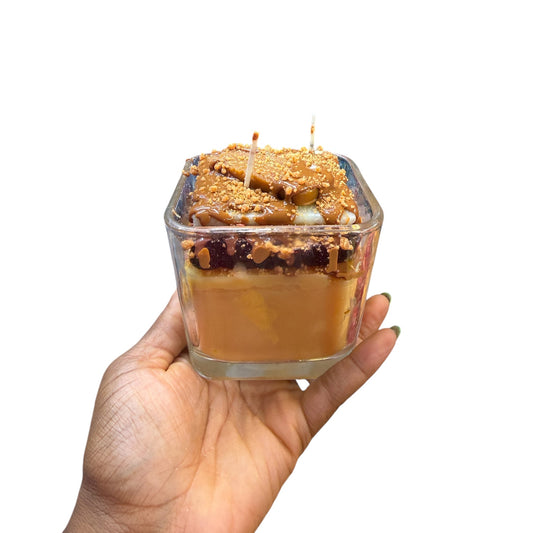 BLUEBERRY BISCOFF CHEESECAKE CANDLE